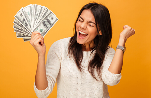 Dinero y Trabajo Adriana